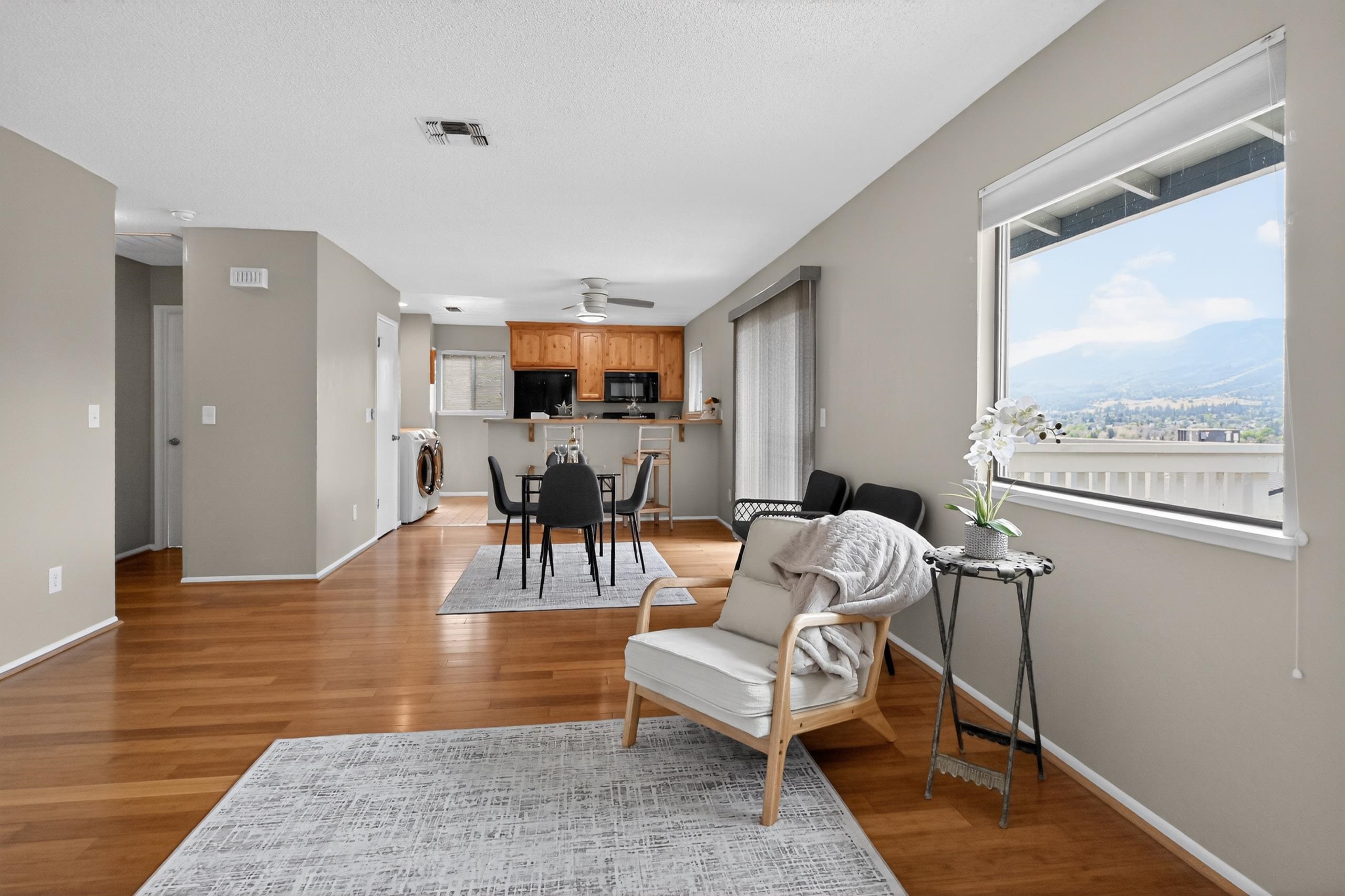 801 Sierra Vista Way Apt 44