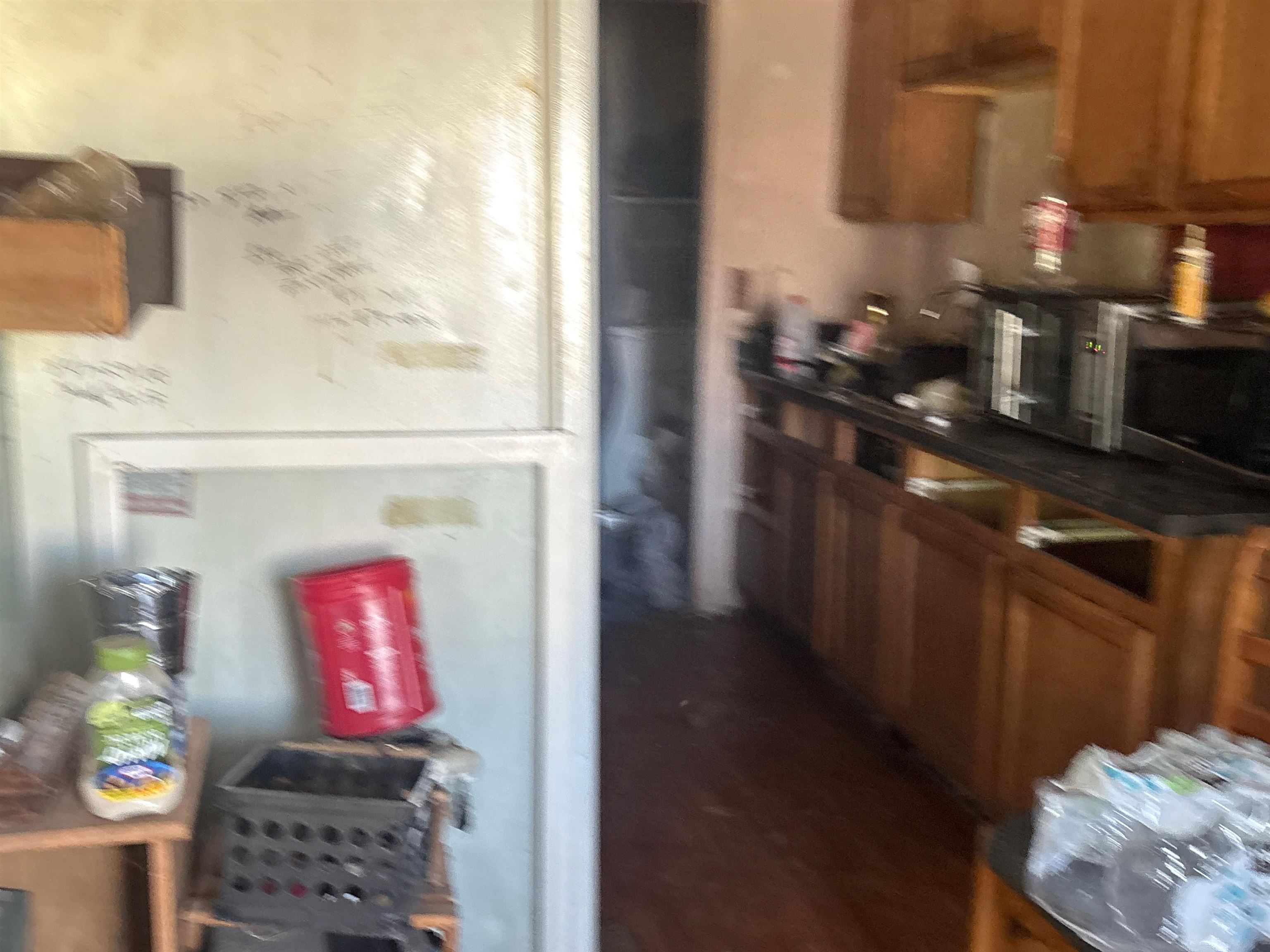 120 E Buel