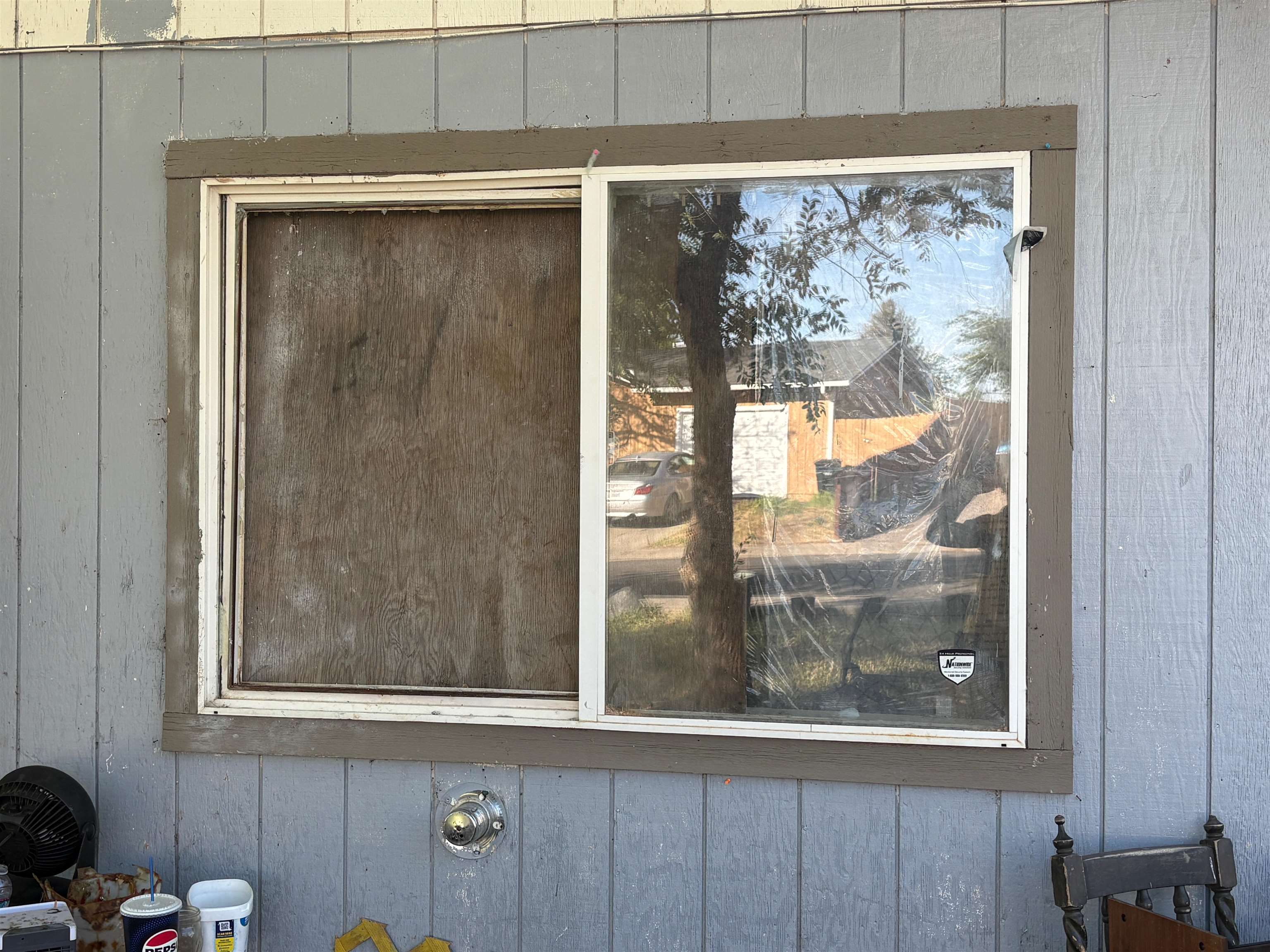 120 E Buel