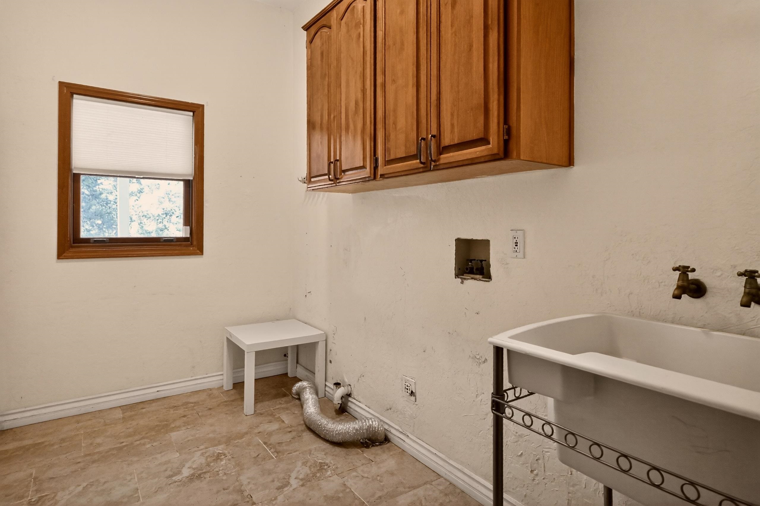 2708 GREY FOX DR. 