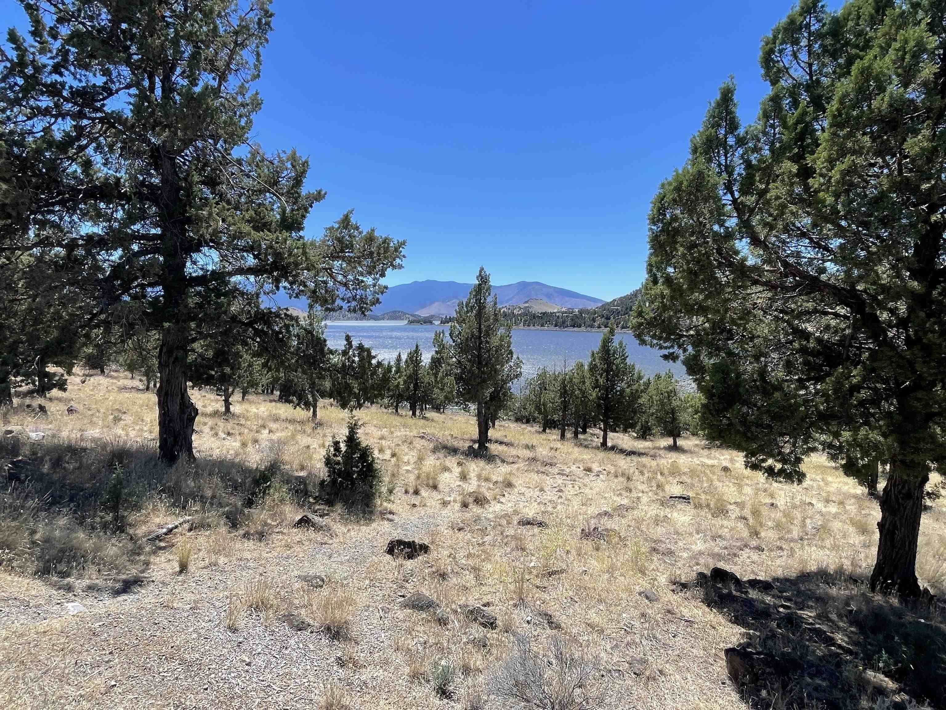 Lot 40 Lake Shore Drive