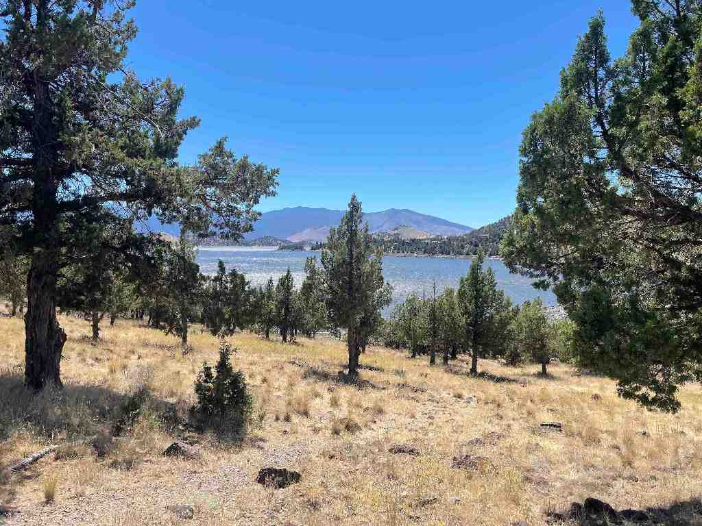 Lot 40 Lake Shore Drive