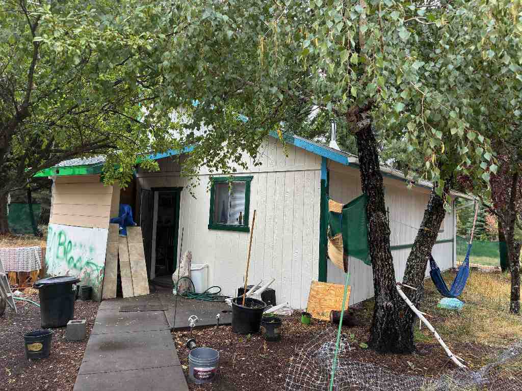 4625 Plum Ave