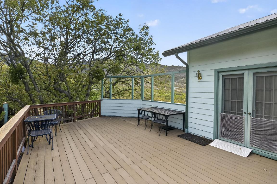 1522 Oak Valley Drive