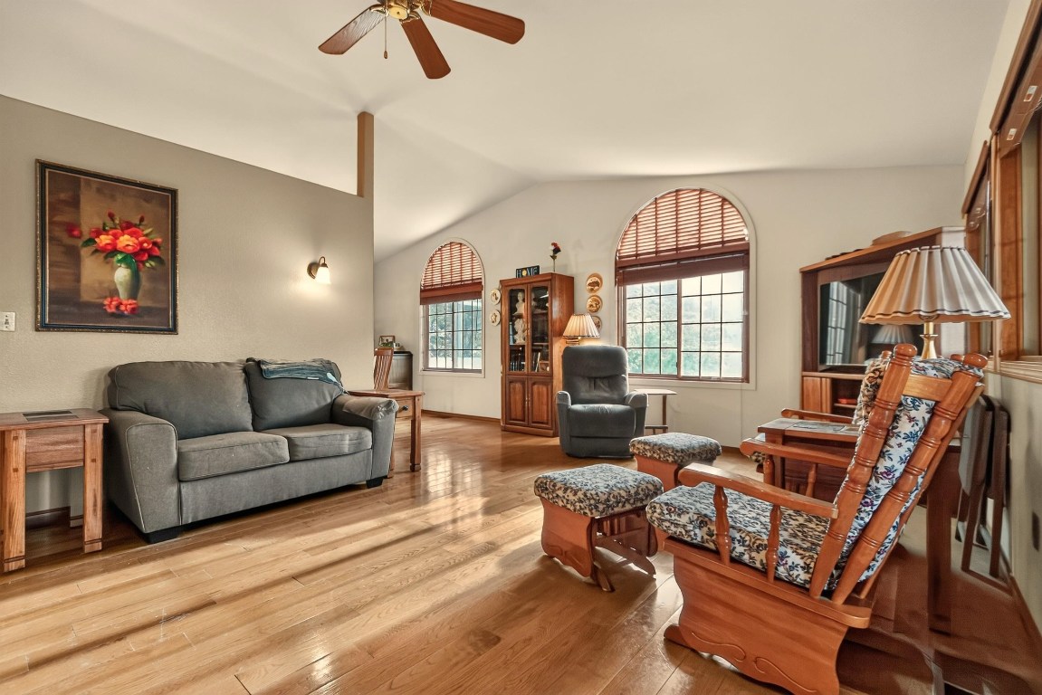 1522 Oak Valley Drive