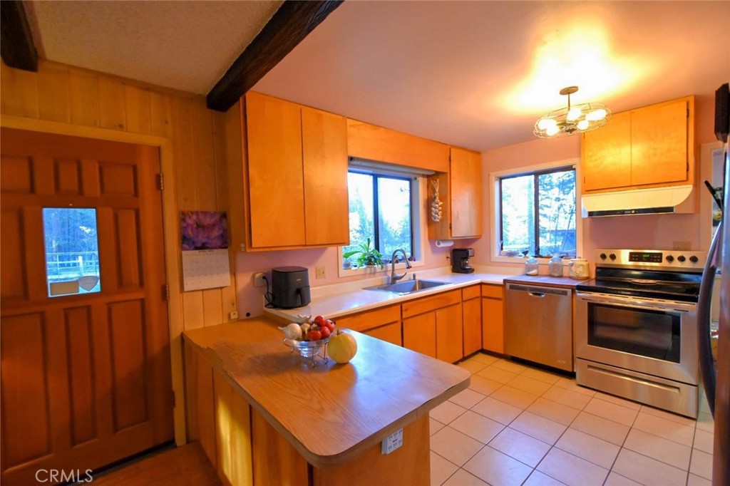 3829 N State Highway 3