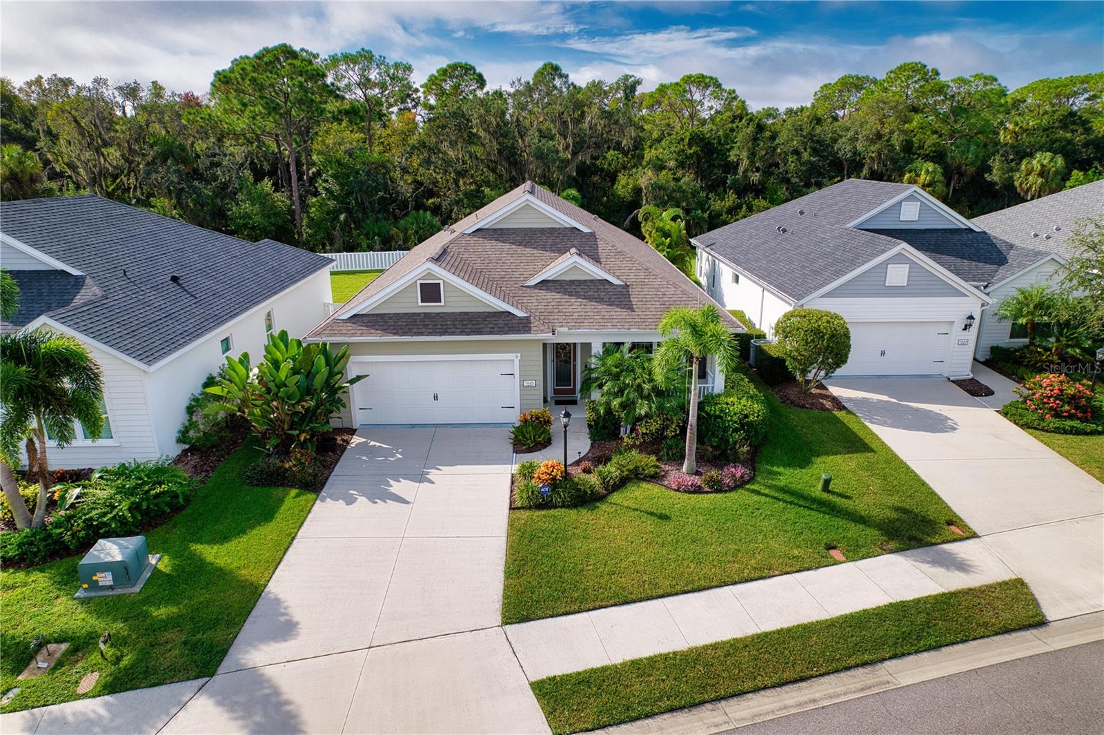 7448 RIDGELAKE CIR