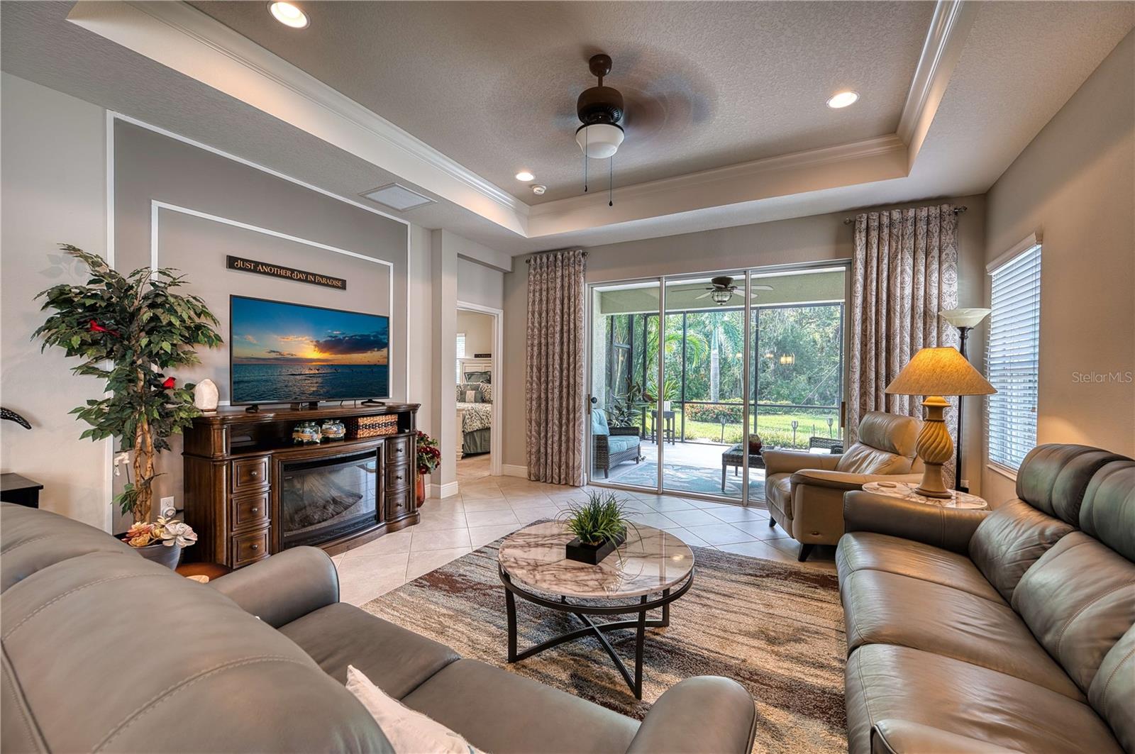 7448 RIDGELAKE CIR