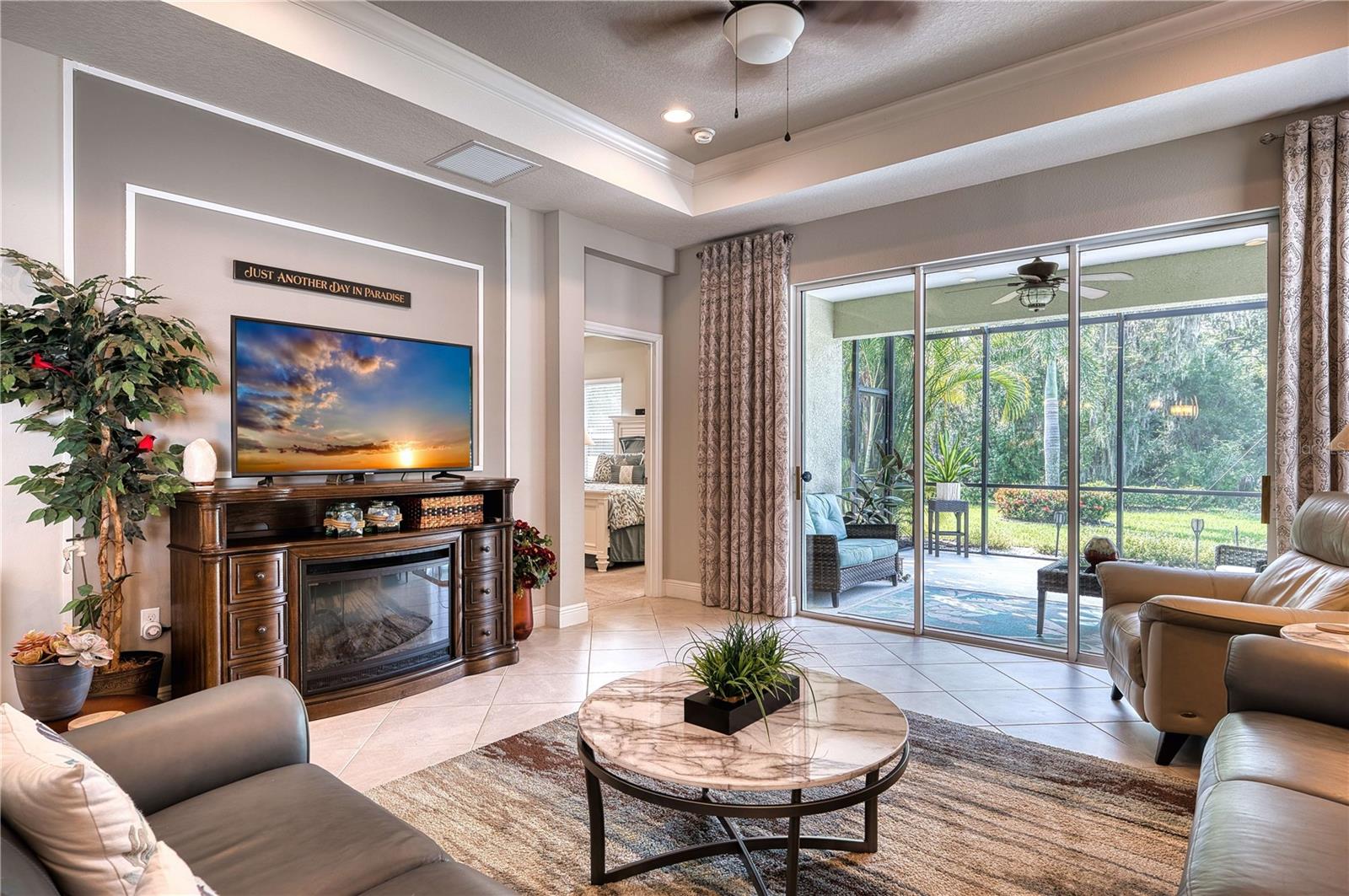 7448 RIDGELAKE CIR