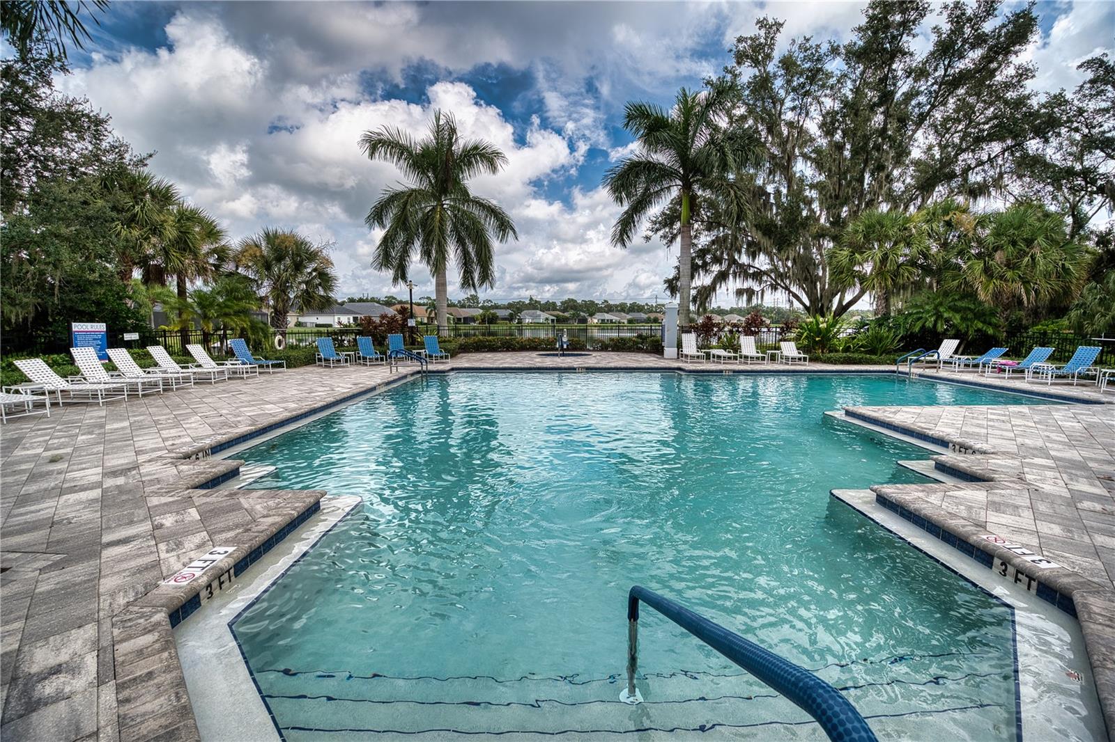 7448 RIDGELAKE CIR