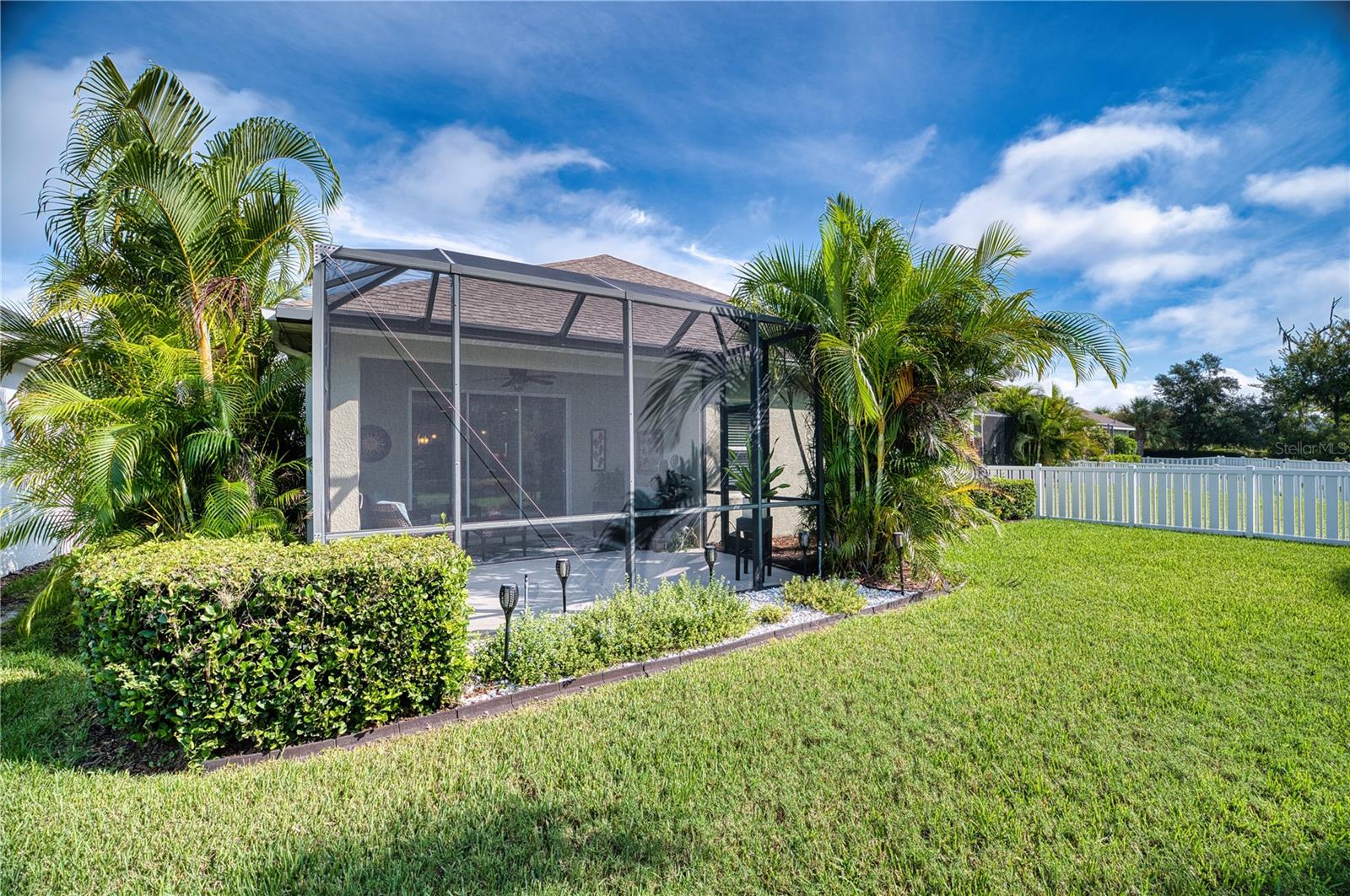 7448 RIDGELAKE CIR