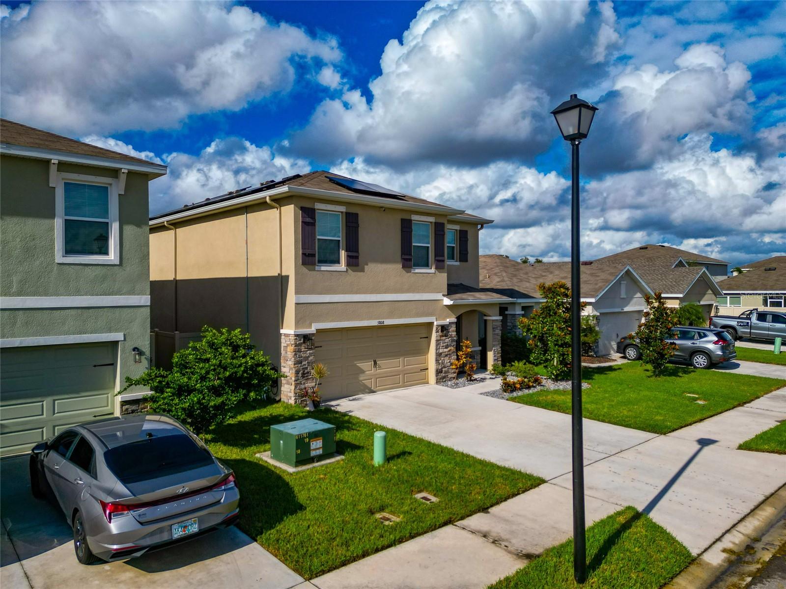 5808 CALLA LILLY DR