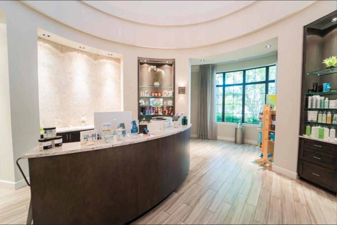 17810 GAWTHROP DR #305