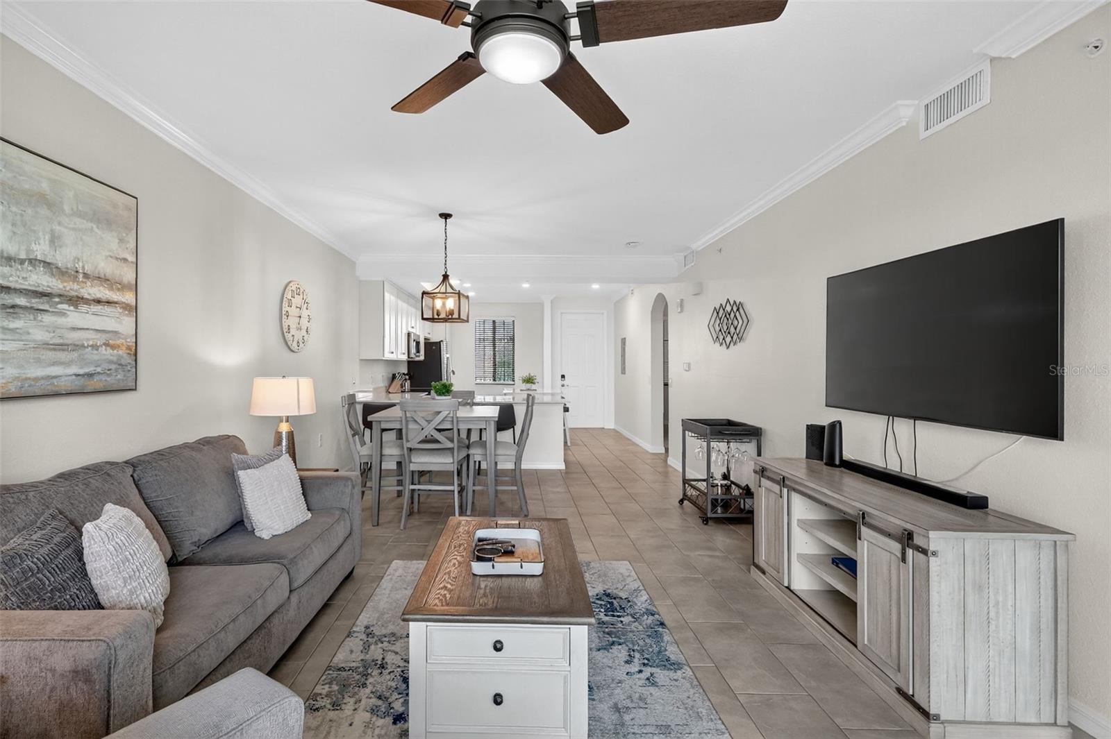 17810 GAWTHROP DR #305