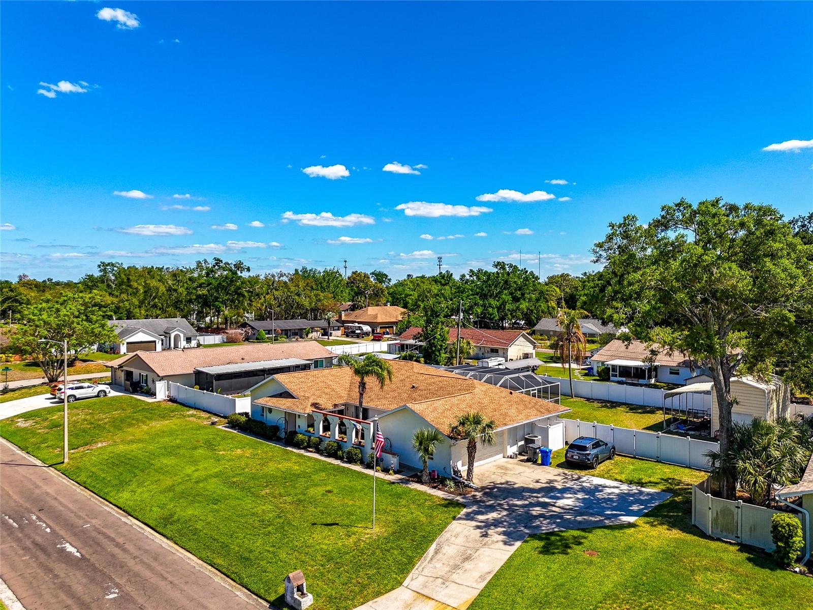 1403 VIOLA DR