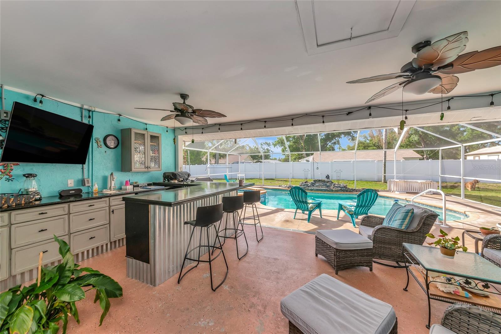1403 VIOLA DR