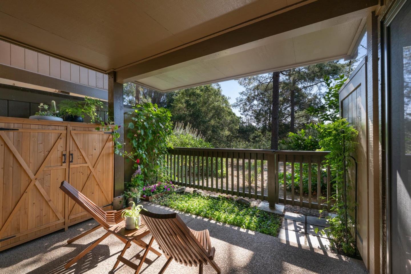 3323 La Mesa Drive 2