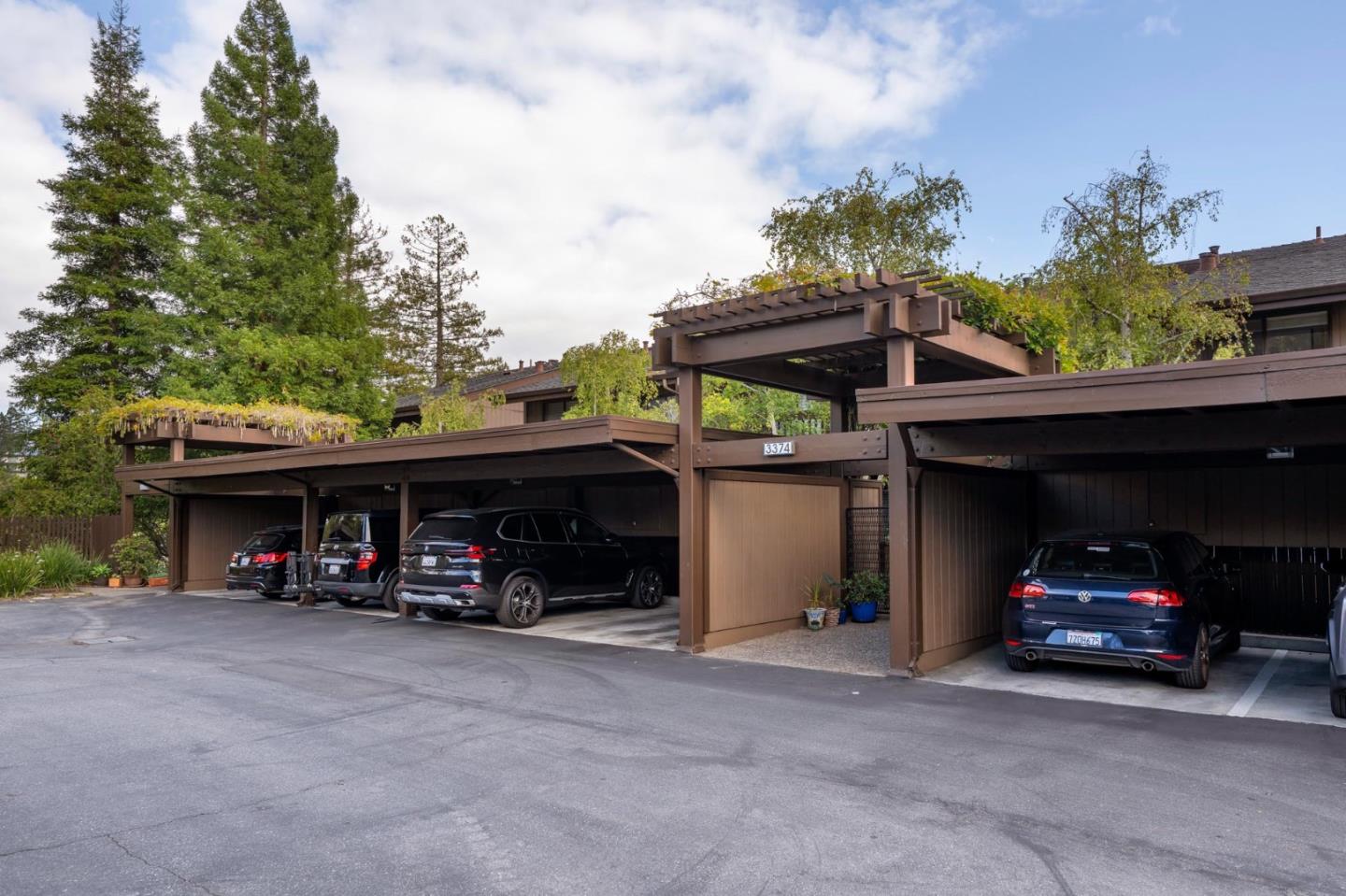 3374 La Mesa DR 15