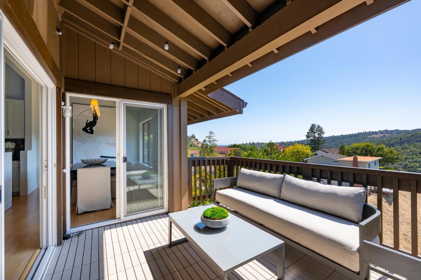 3374 La Mesa DR 15