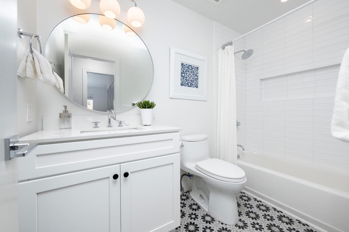 3374 La Mesa DR 15