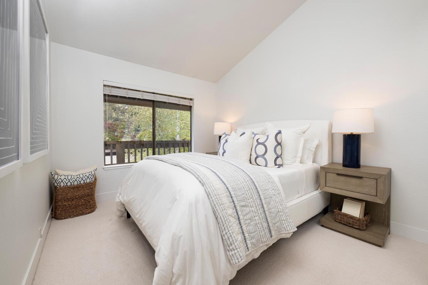 3374 La Mesa DR 15