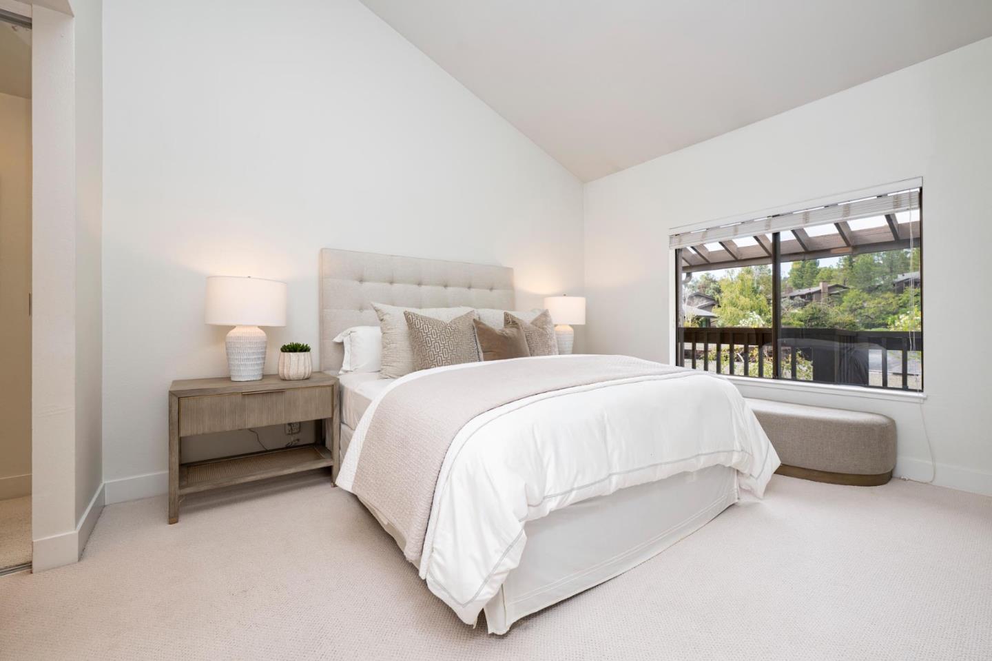 3374 La Mesa DR 15