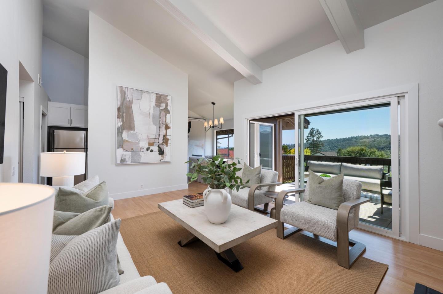 3374 La Mesa DR 15
