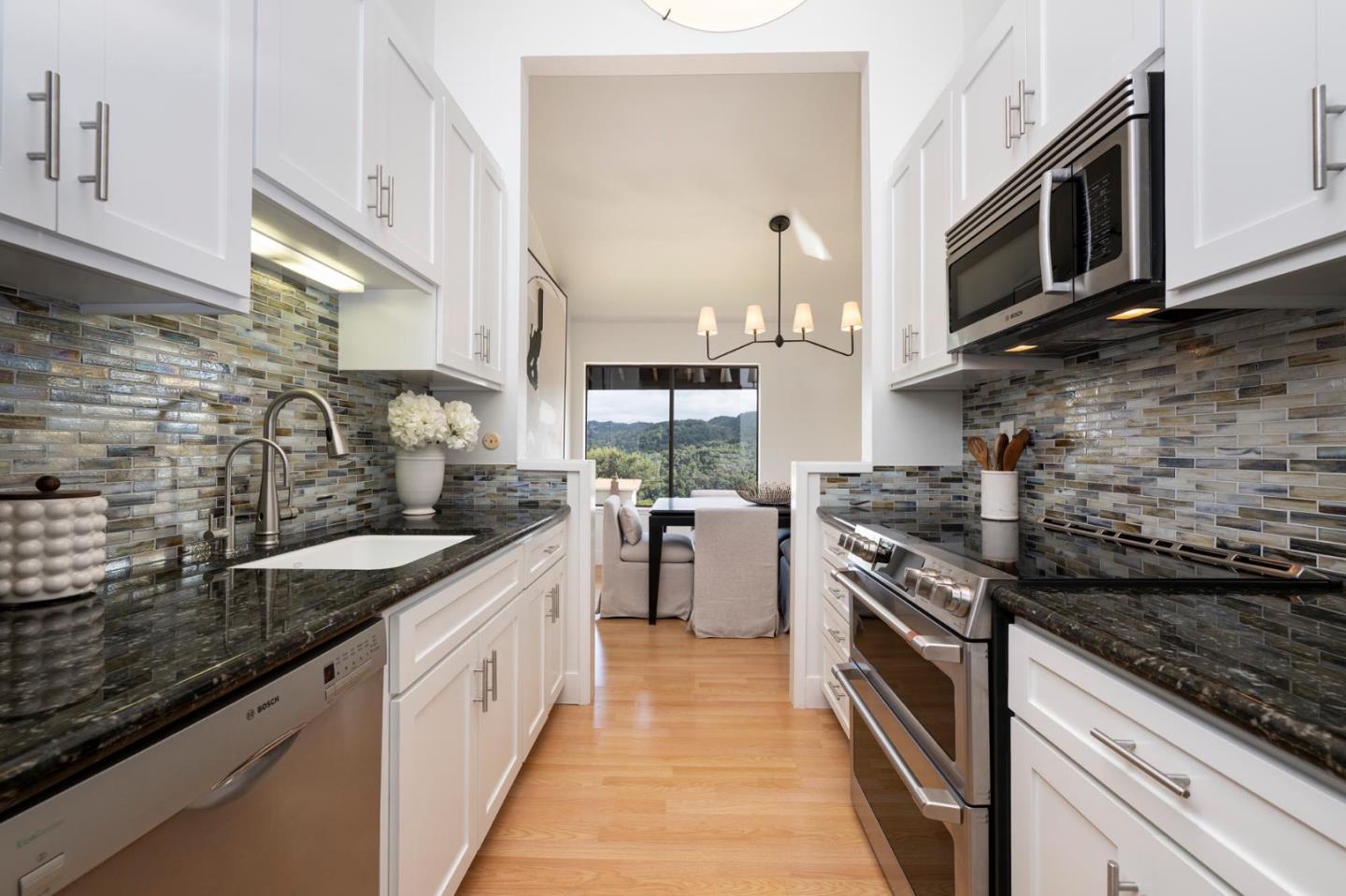3374 La Mesa DR 15