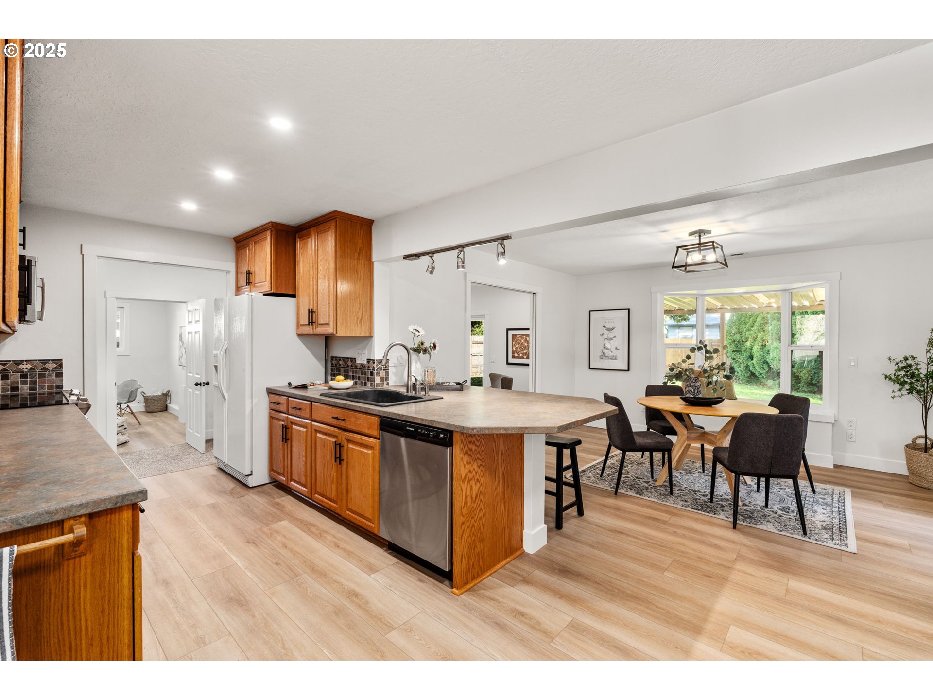 1720 SE 157TH AVE, Portland
