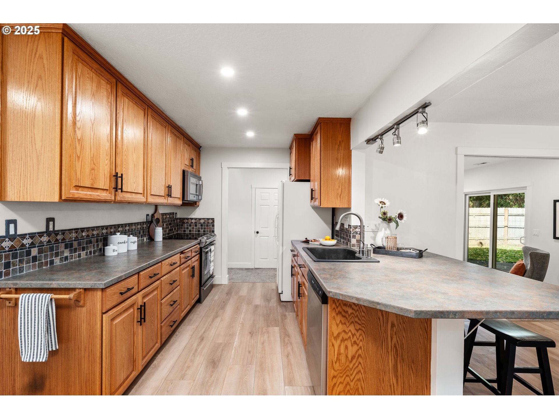 1720 SE 157TH AVE, Portland