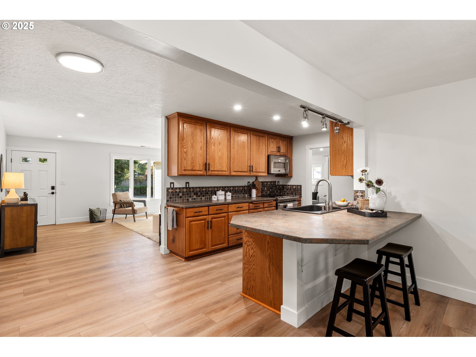 1720 SE 157TH AVE, Portland