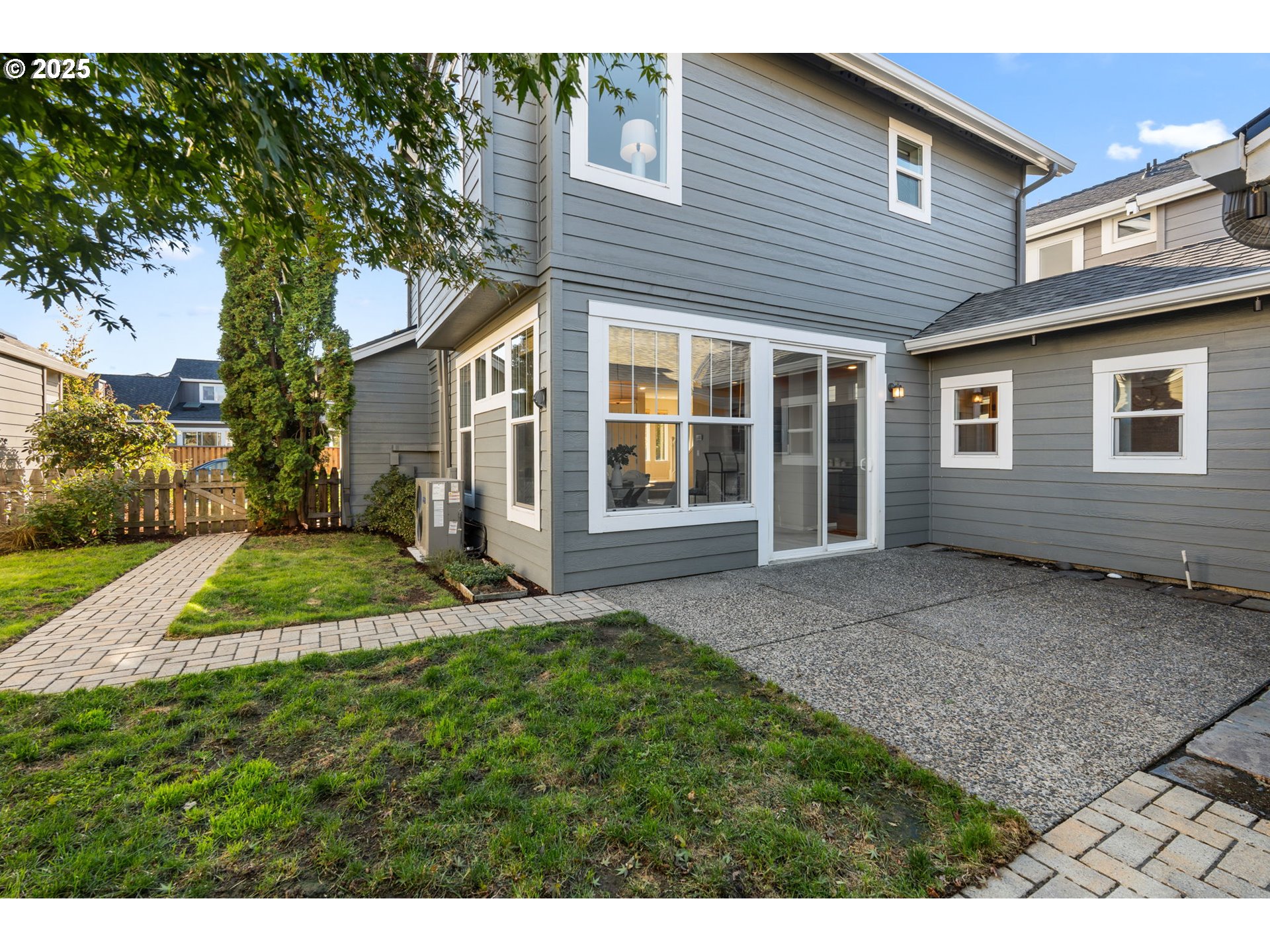 6133 NE ROSEBAY DR, Hillsboro