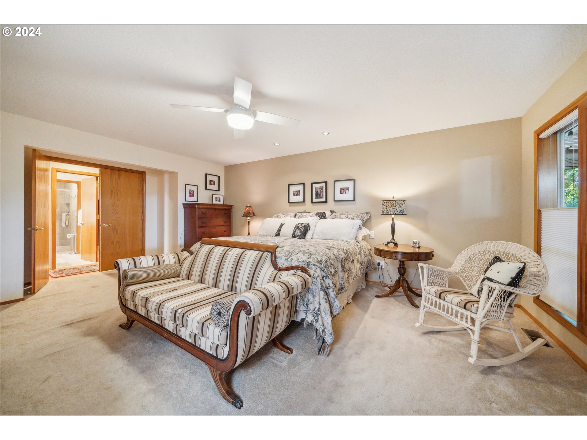 11825 SE SUNNY WAY