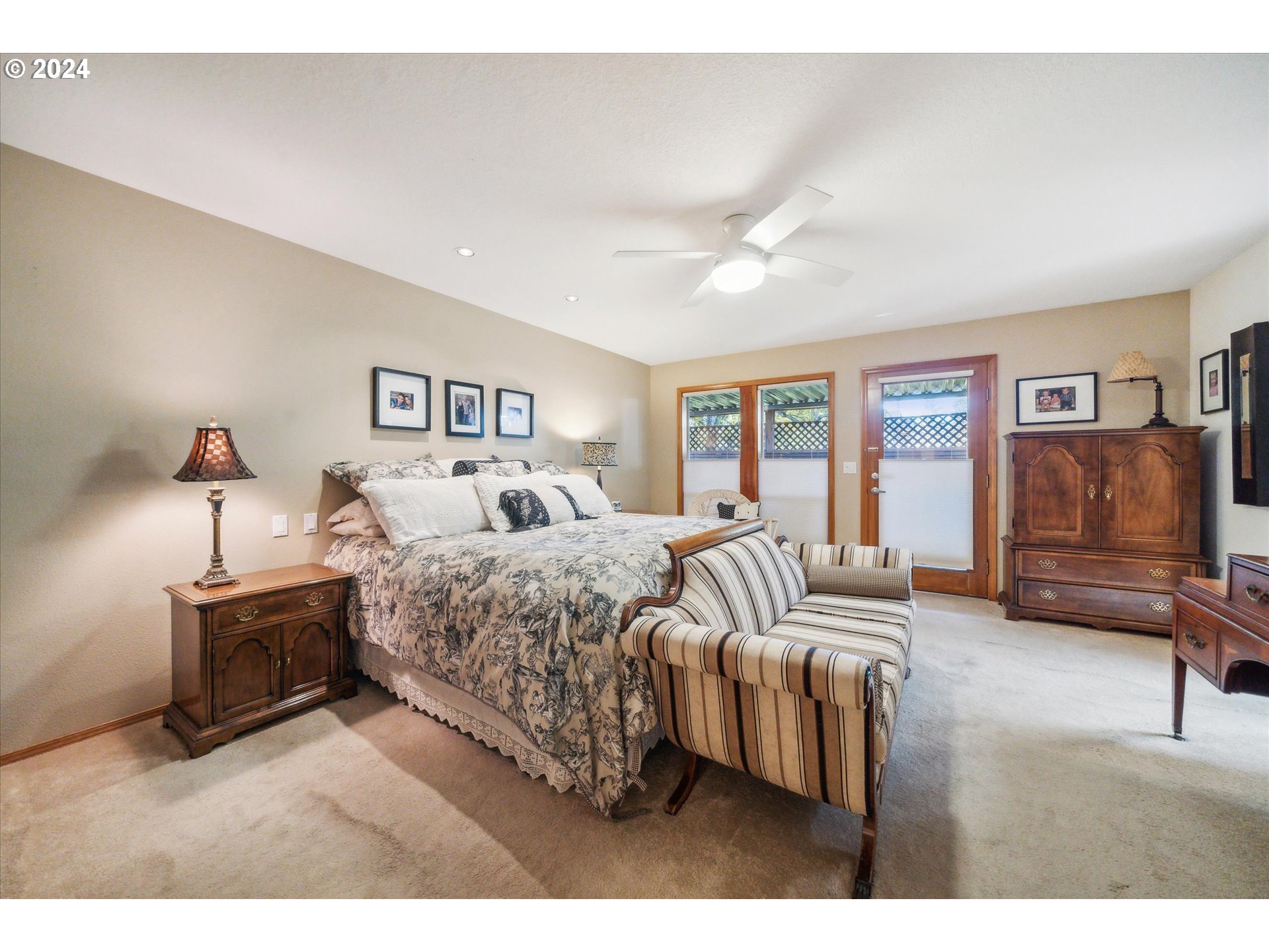 11825 SE SUNNY WAY