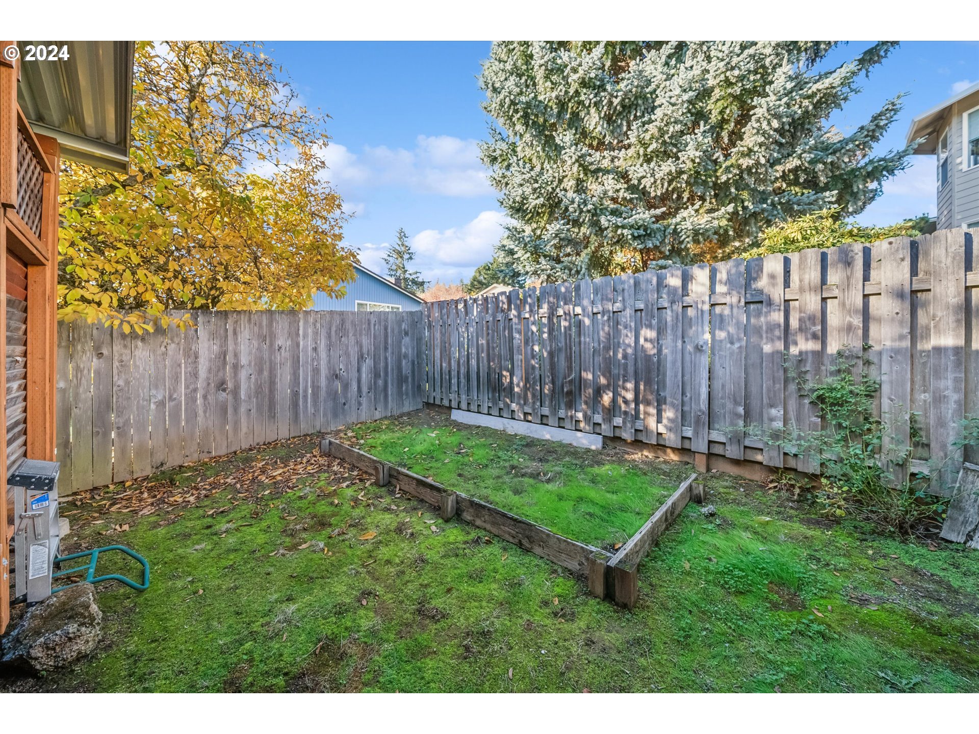 11825 SE SUNNY WAY