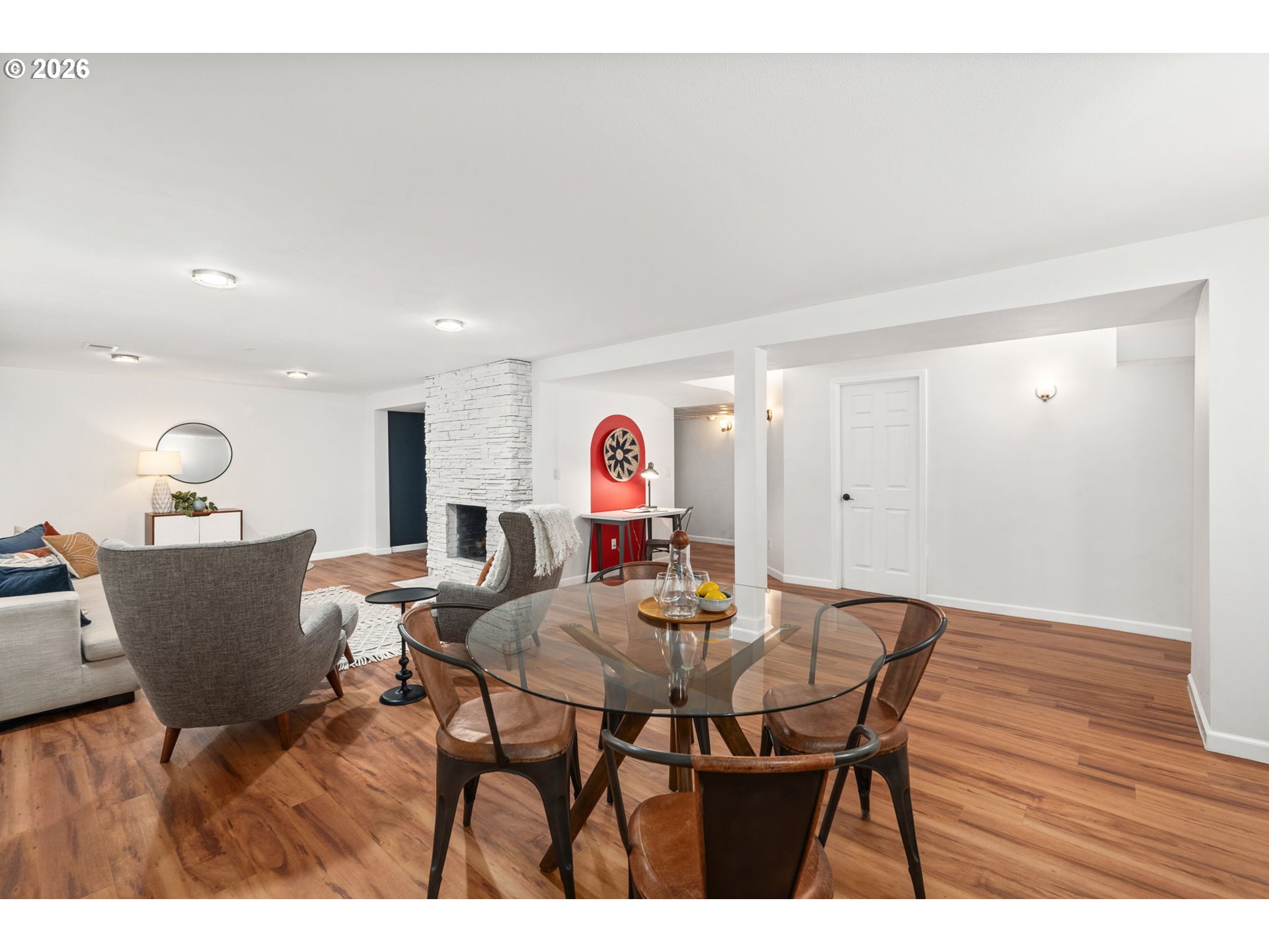 4205 SE WASHINGTON ST