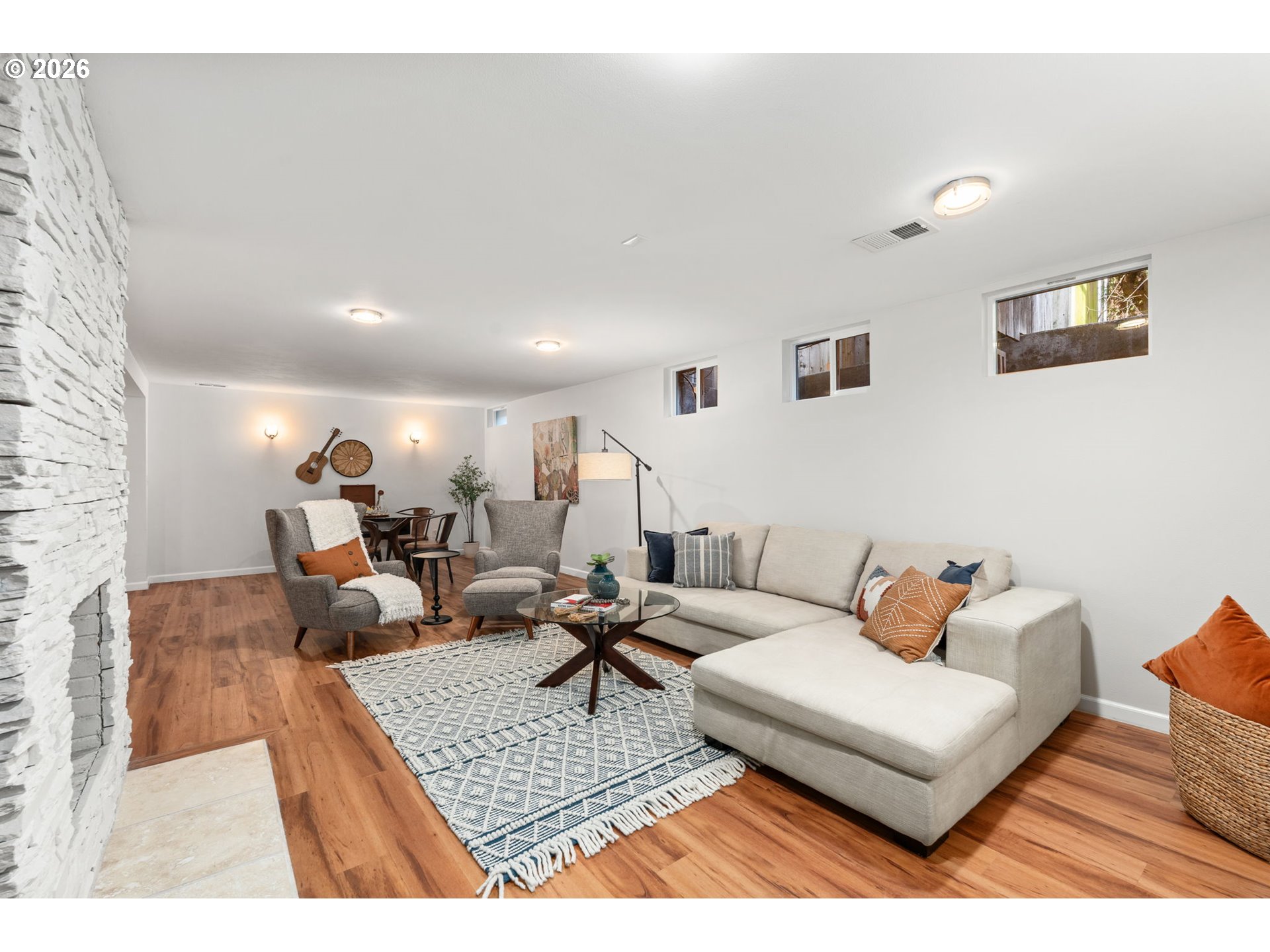 4205 SE WASHINGTON ST