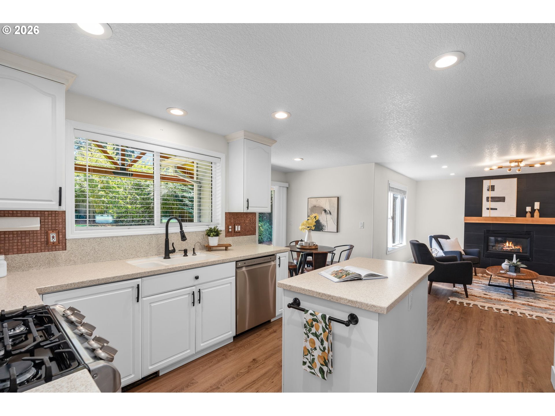 17369 WAKE ROBIN CIR