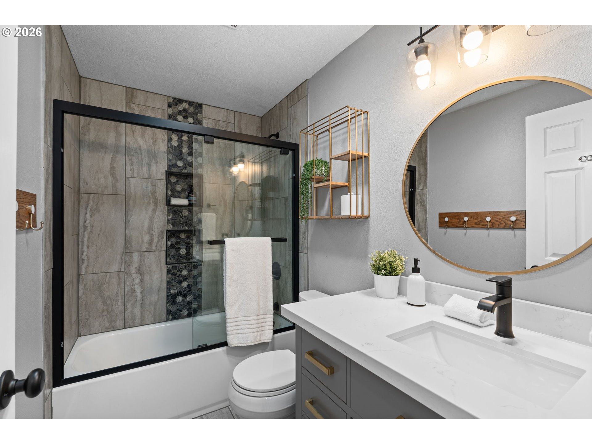 17369 WAKE ROBIN CIR