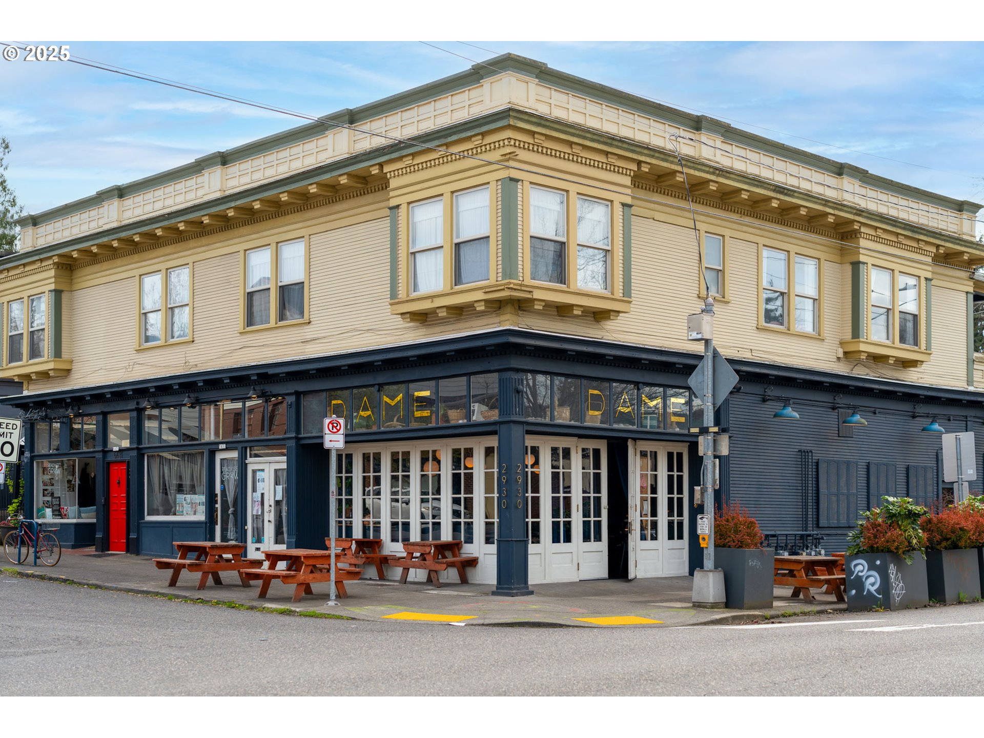 2438 NE KILLINGSWORTH ST 4