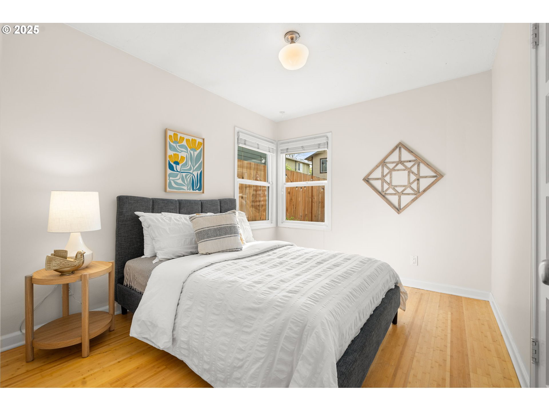 2438 NE KILLINGSWORTH ST 4