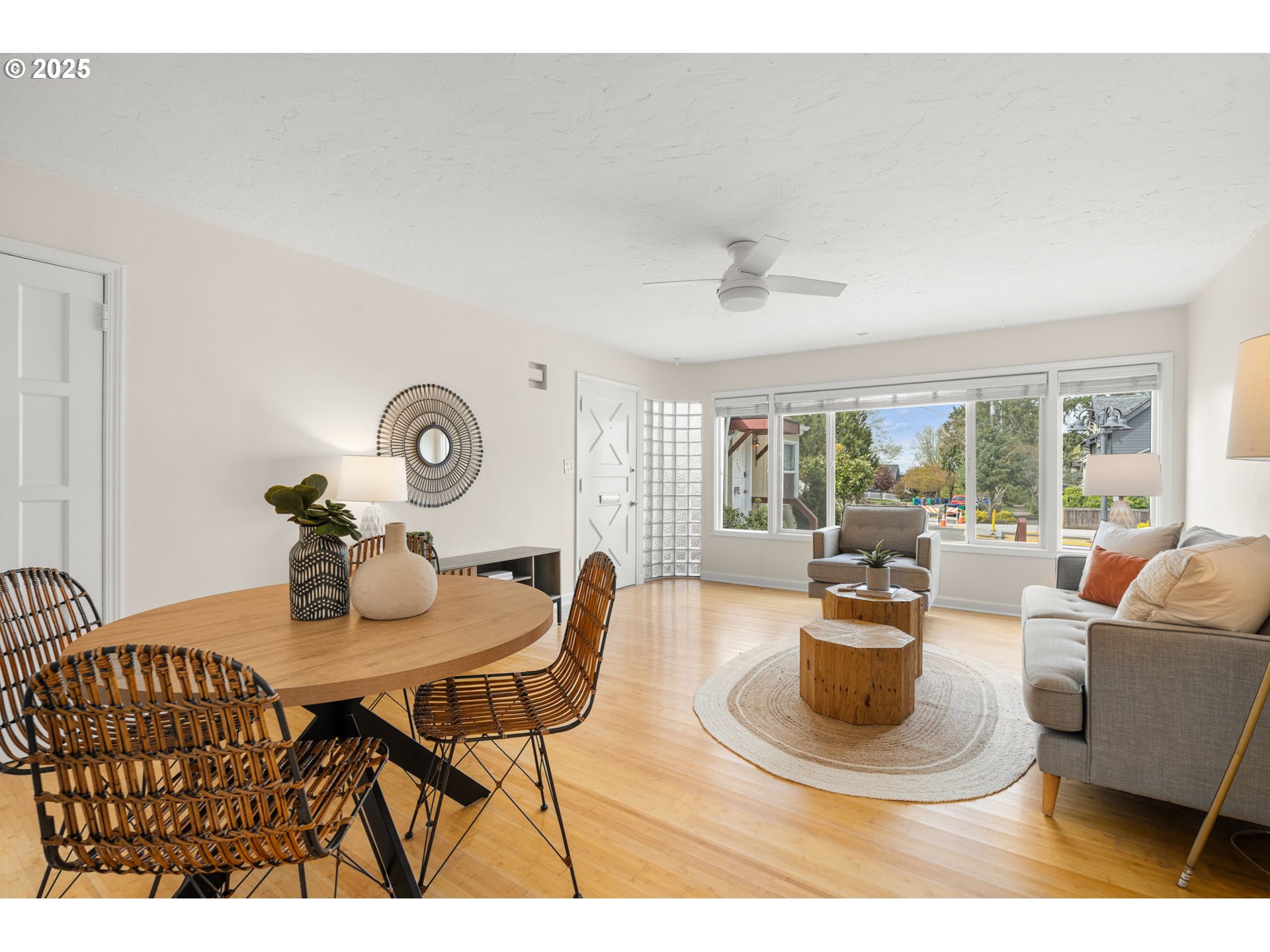 2438 NE KILLINGSWORTH ST 4