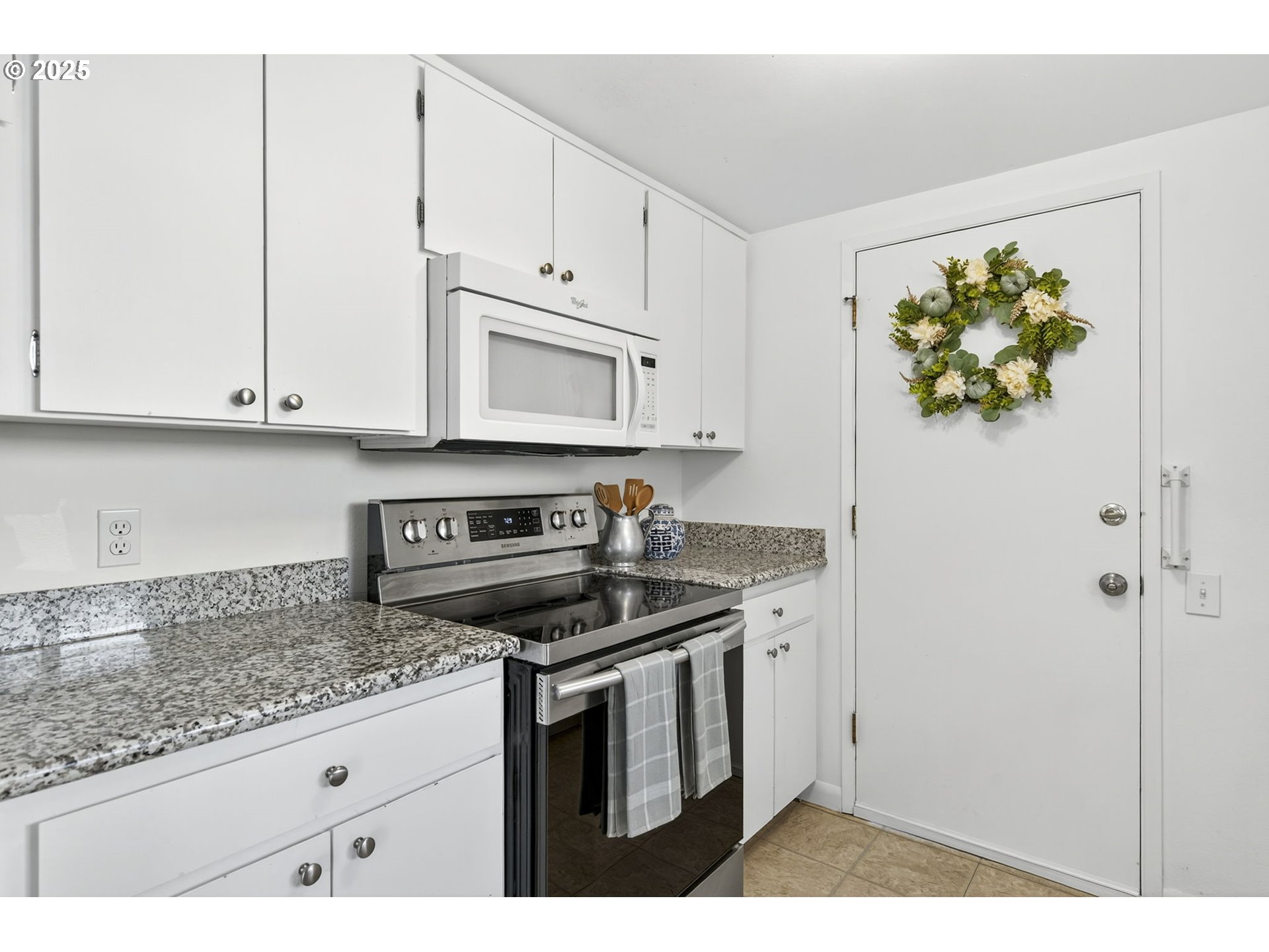 12285 SW KING RICHARD DR SW