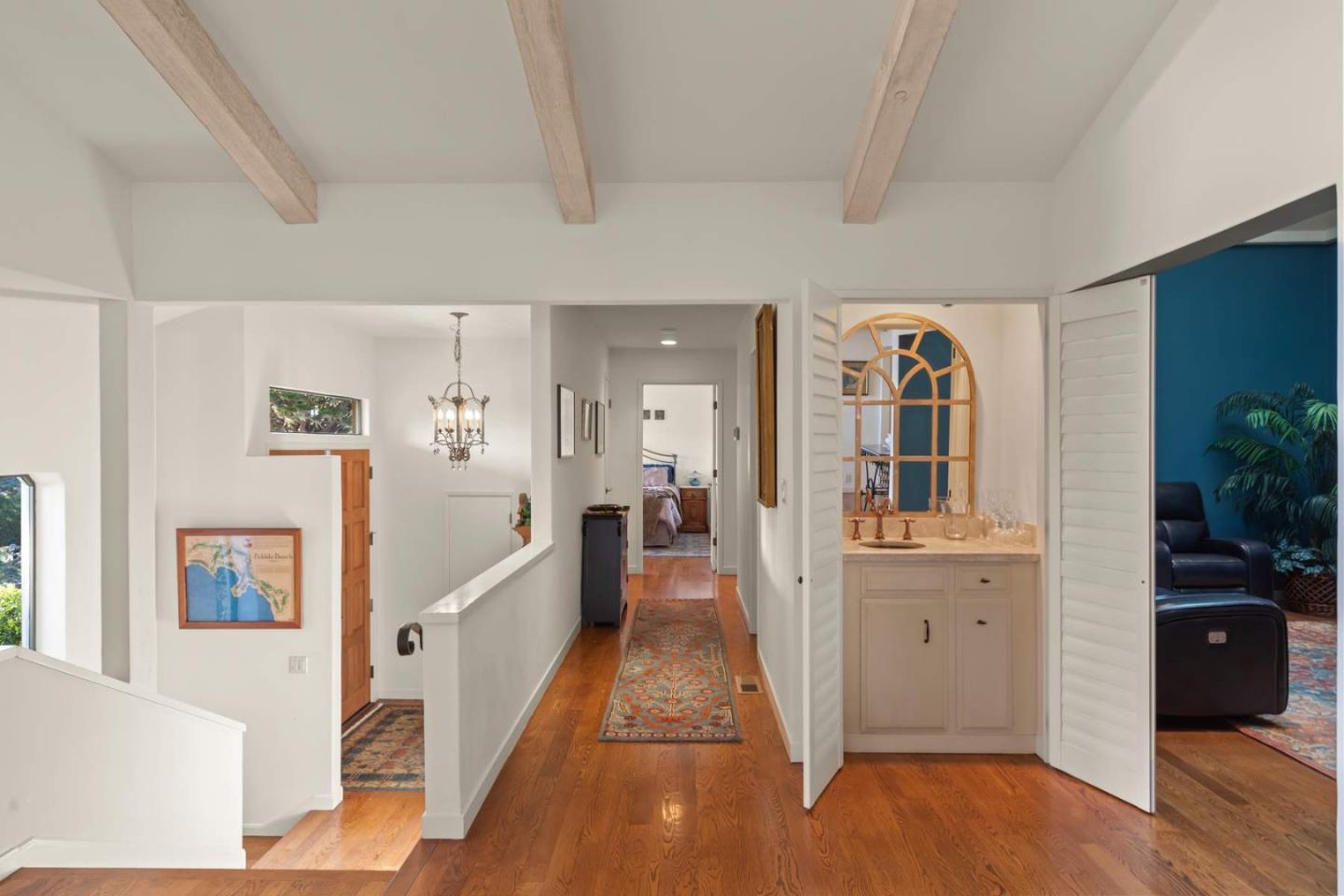 3041 Strawberry Hill Road