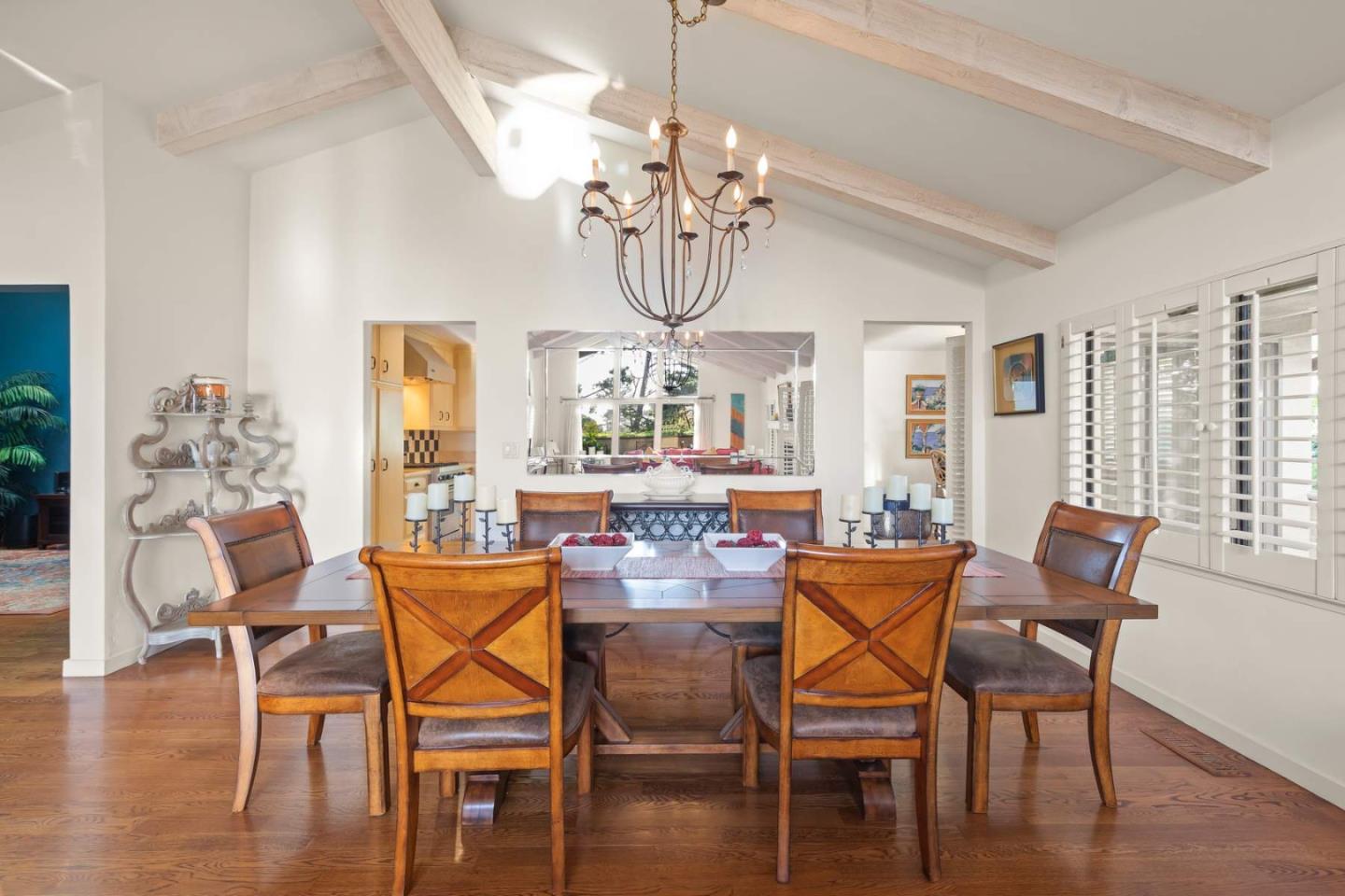 3041 Strawberry Hill Road