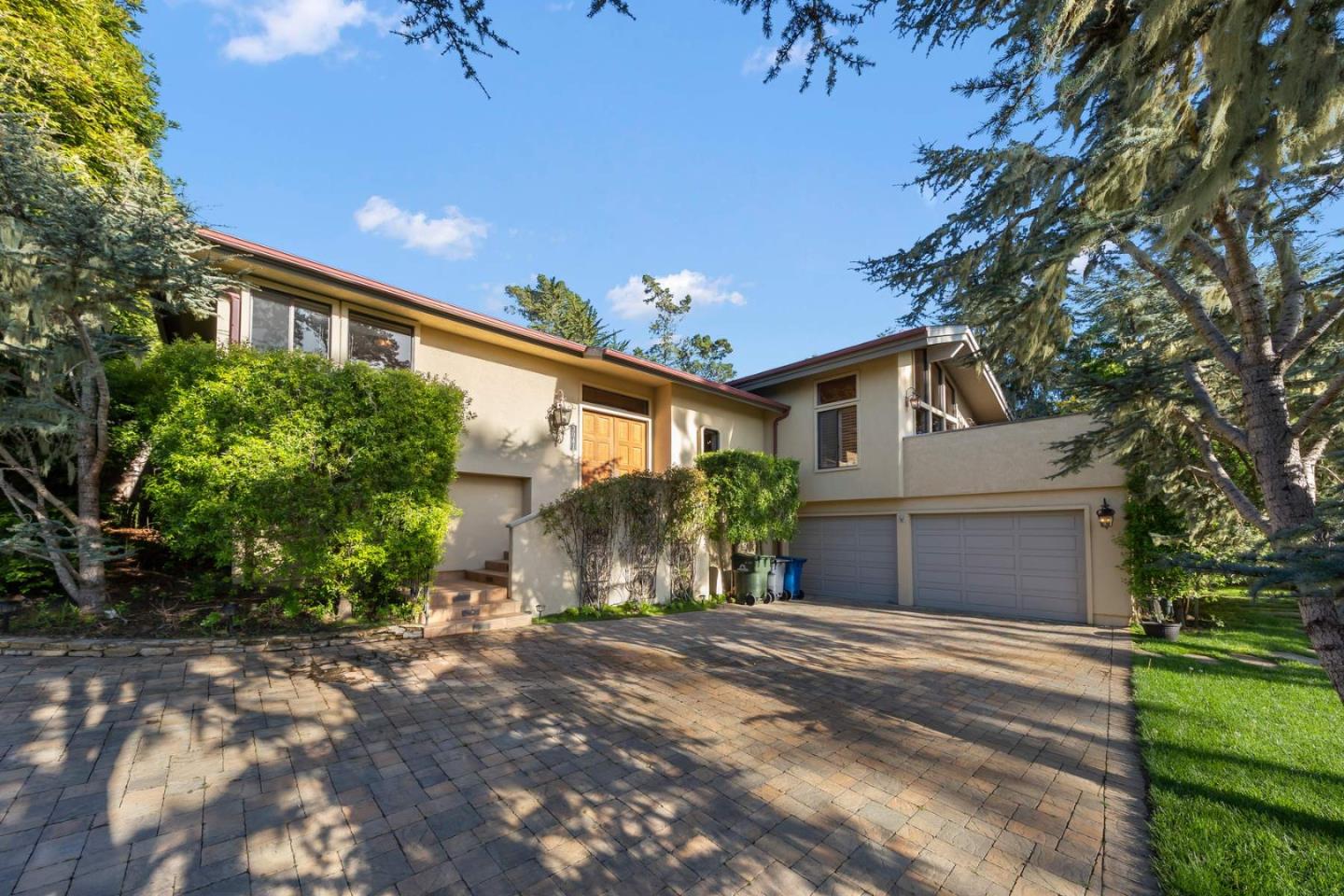 3041 Strawberry Hill Road