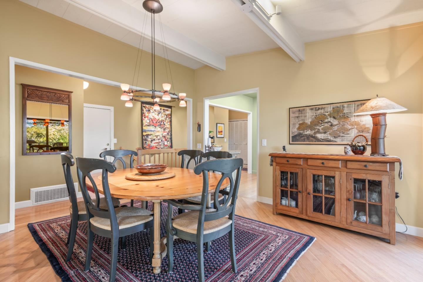 711 Woodcrest Lane