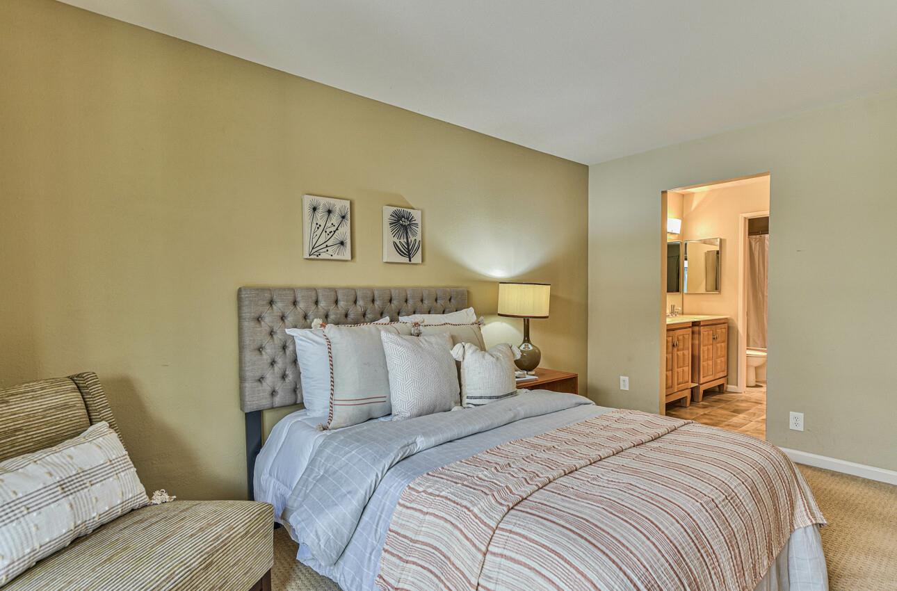 3850 Rio Road 56