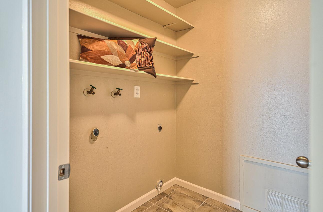 3850 Rio Road 56