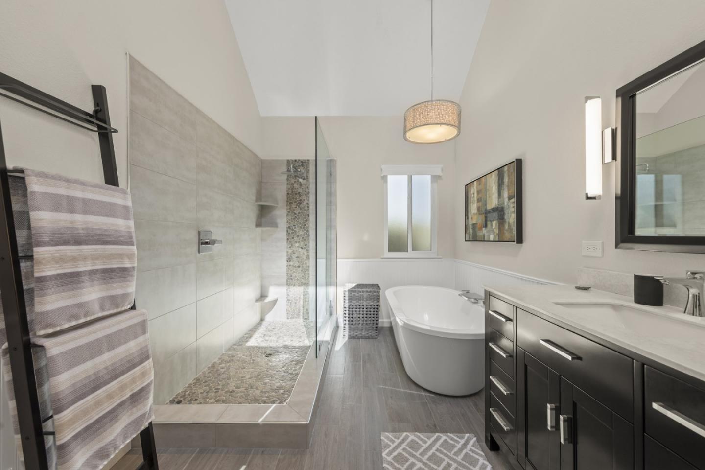 400 Mar Vista Drive 5
